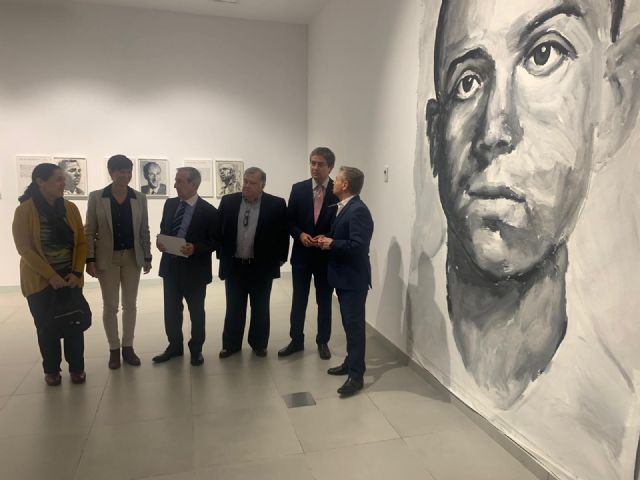 La sala de exposiciones de La Glorieta muestra las ´Curiosidades de Miguel Hernández´ - 2, Foto 2