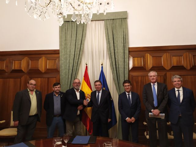 Unión de Uniones pide al ministro de Agricultura centrar la acción política en mejorar la renta de quienes viven realmente del campo - 2, Foto 2