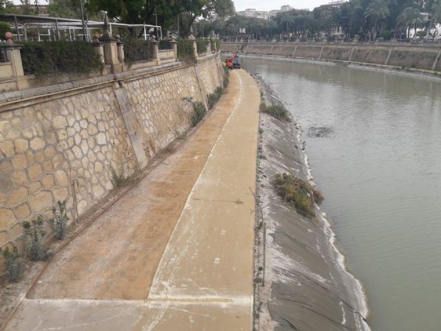 Comienzan las obras de reacondicionamiento del pavimento naturalizado de la margen izquierda del río en su tramo urbano - 1, Foto 1