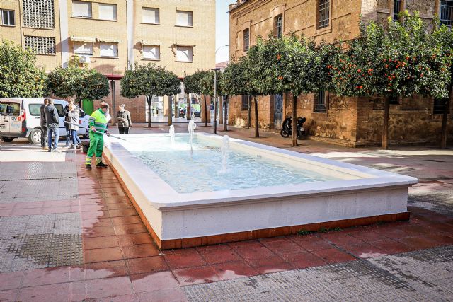 El Ayuntamiento acondiciona la fuente de la zona verde de La Innovadora en el barrio de San Pío X - 1, Foto 1