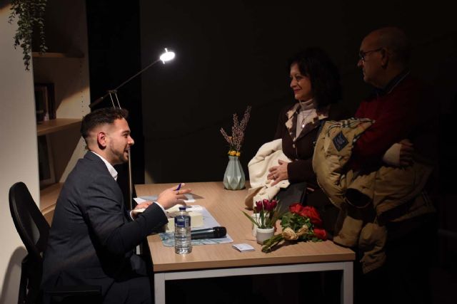 El calasparreño, Antonio Jesús Martínez García, autor de la saga POR TI, presenta su nuevo libro “EN TI” - 3, Foto 3