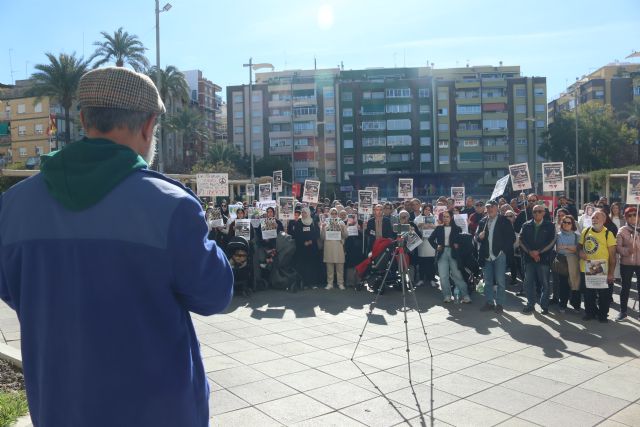 Vecinos de Molina de Segura se concentran contra el odio y el racismo tras la difusión del vídeo del teniente de alcalde de Vox - 3, Foto 3