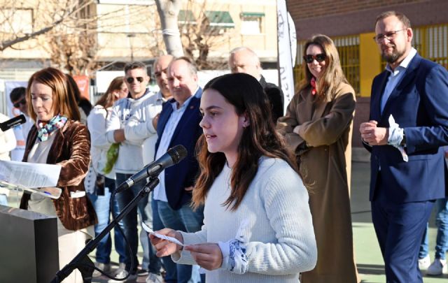 Una gran voz unida de 1.200 alumnos del municipio resuena con fuerza en solidaridad con los niños y adolescentes enfermos de cáncer - 3, Foto 3