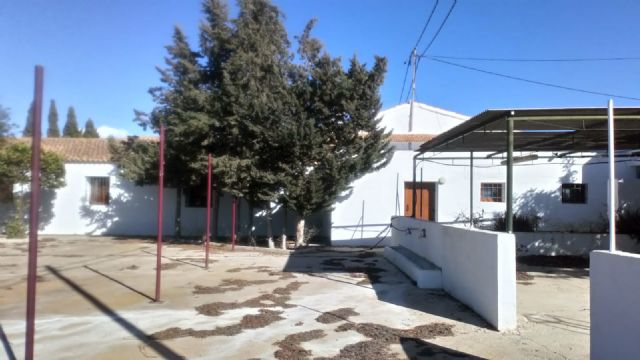 El PCAN pide al Ayuntamiento que dé contenido de una vez al edificio del antiguo albergue de Tallante - 3, Foto 3