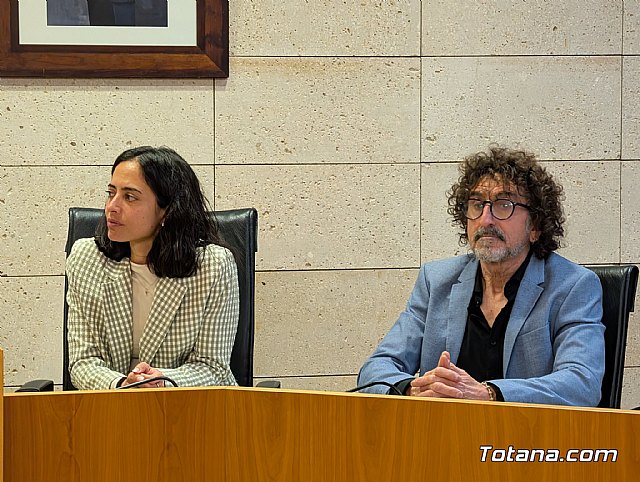 Jesús Sánchez Alguacil recibe el IX Premio de Investigación Histórica “Alporchón” por su estudio sobre la Totana romana, Foto 6