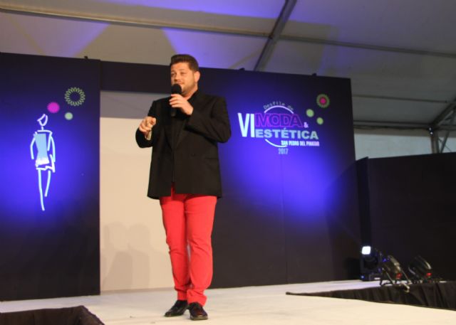 El VI Desfile de Moda y estética llena de primavera la pasarela de la Feria de la Moda - 3, Foto 3