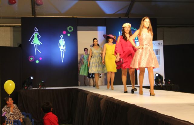 El VI Desfile de Moda y estética llena de primavera la pasarela de la Feria de la Moda - 4, Foto 4