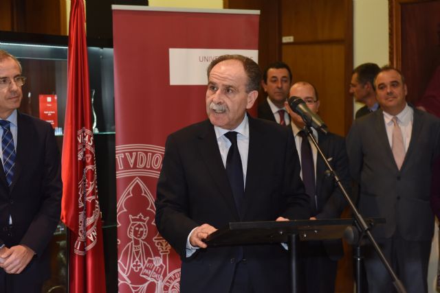 Campillo pone su conocimiento sobre el tejido empresarial de la Región a disposición de la UMU - 1, Foto 1