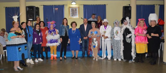 El Centro Municipal de la Tercera Edad celebra su tradicional baile de disfraces - 1, Foto 1