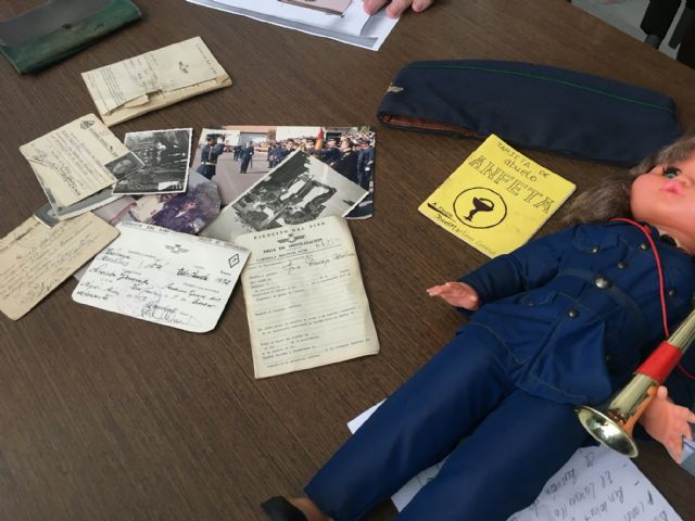 Los vecinos empiezan a aportar material para la exposición sobre la mili en la AGA - 4, Foto 4