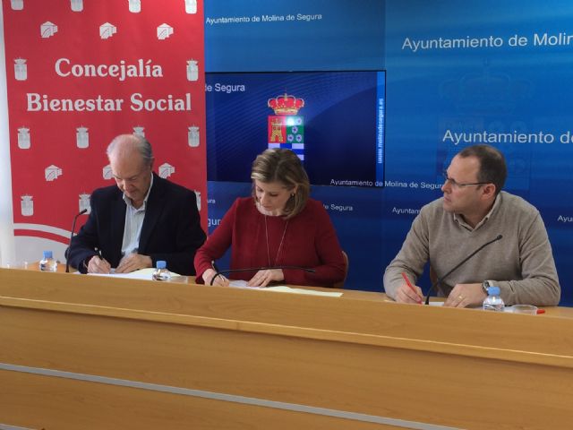 El Ayuntamiento de Molina de Segura y la Fundación Jesús Abandonado firman un convenio de colaboración para atender a personas en situación de exclusión social - 2, Foto 2