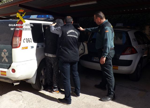 La Guardia Civil detiene en Cieza a una persona por delitos de lesiones y abuso sexual - 2, Foto 2