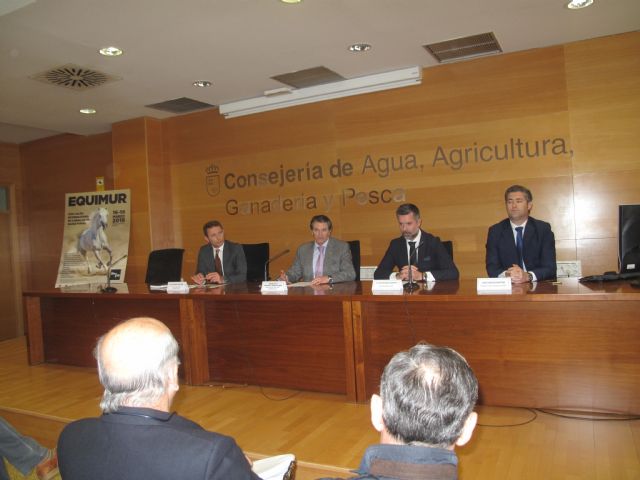 Salón Internacional de Caballos de Razas Puras - 1, Foto 1
