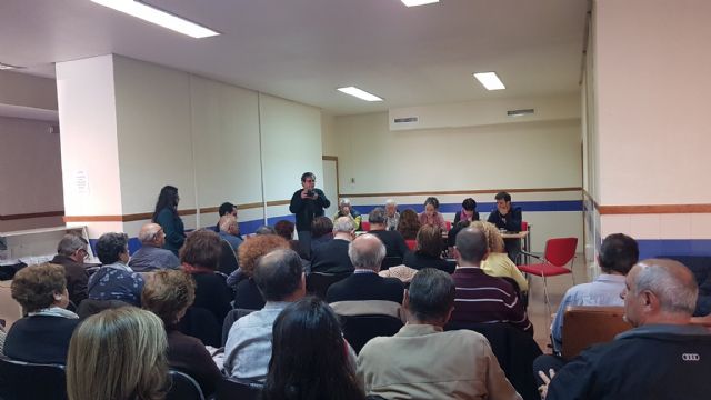 Activistas y miembros de Unidas Podemos debaten en Aljucer sobre pensiones e igualdad - 3, Foto 3