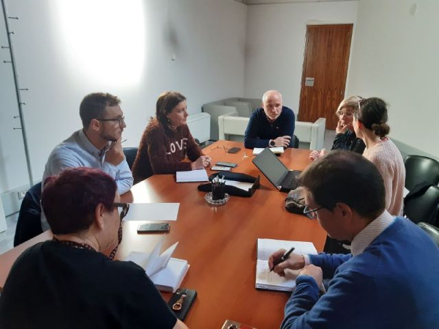 MC Cartagena pedirá explicaciones a la CARM por la retirada del autobús escolar que lleva a los alumnos de la barriada Hispanoamérica a El Bohío - 2, Foto 2