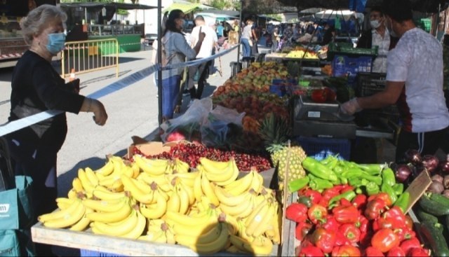 El viernes 19 de marzo, festividad de San José, se celebrará igualmente el Mercadillo Semanal en El Paretón-Cantareros