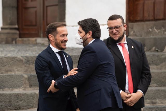 López Miras muestra el apoyo y toda la ayuda de la Región de Murcia al pueblo de La Palma - 2, Foto 2