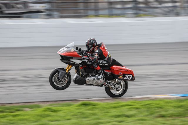 Kyle Wyman, piloto oficial de Harley-Davidson, logra una doble victoria en Daytona - 1, Foto 1