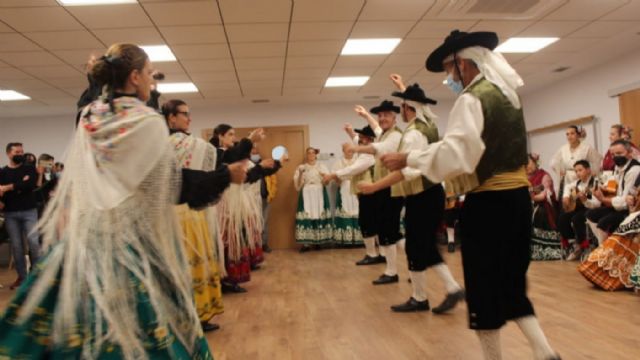 Coros y Danzas 'Virgen del Rosario' conmemorará el Día de la Mujer con gran evento cultural en el Museo y Centro Folklórico de Puerto Lumbreras - 4, Foto 4