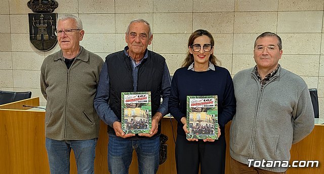 Los Charrasqueados presentan una revista que recoge su legado musical tras casi 60 años de historia, Foto 1