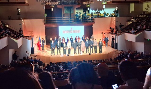 Doble reconocimiento nacional a miembros de la Junta de Gobierno del Colegio Oficial de Ingenieros Técnicos Forestales y Graduados en Ingeniería Forestal y del Medio Natural - 3, Foto 3