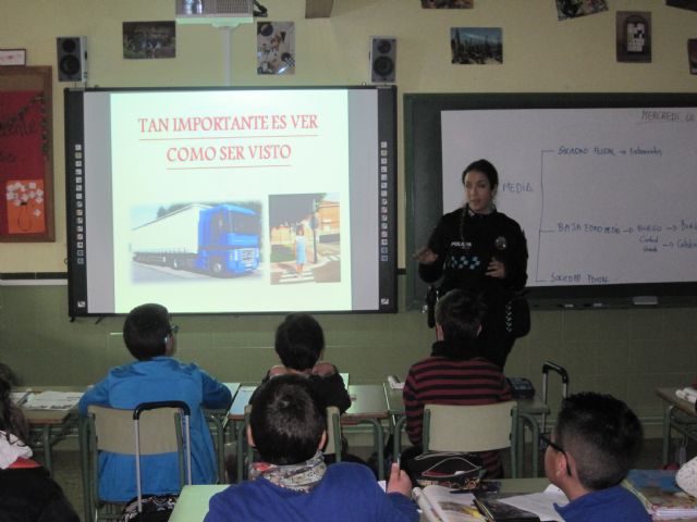 La Policía Local de Bullas enseña Seguridad Vial en los colegios - 2, Foto 2