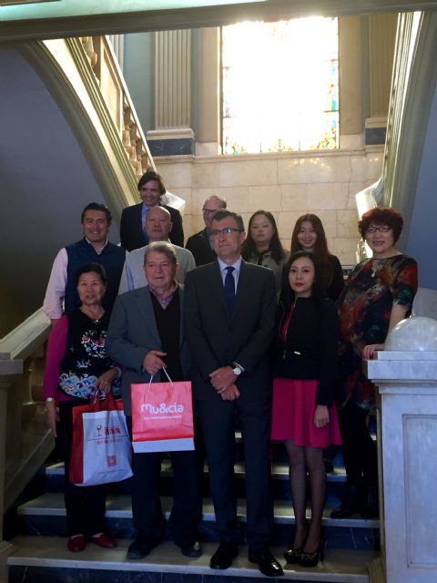 La delegación china de enoturismo visita el Ayuntamiento y recorre los principales puntos turísticos de Murcia - 4, Foto 4
