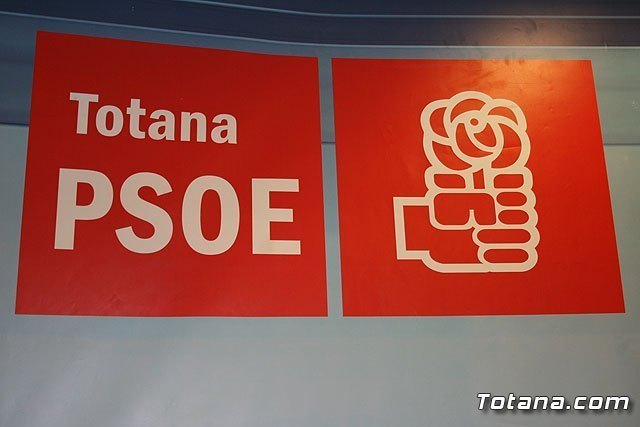The PSOE delivers a working paper on the PGMO to Win Totana-IU, Foto 1