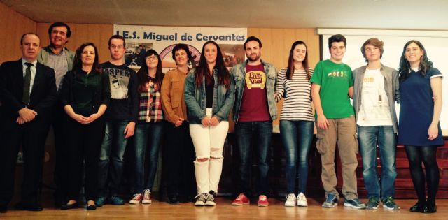 La lumbrerense María Díaz Martínez gana el programa educativo regional 'Locos por la Ciencia' - 1, Foto 1