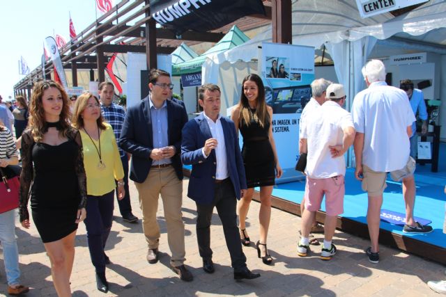 Más de 40 expositores muestran sus ofertas y servicios en la VII Feria Marina de Las Salinas - 2, Foto 2