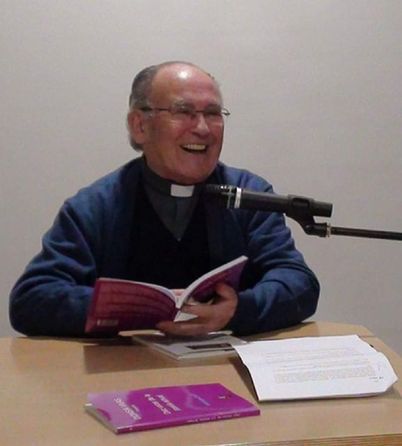 Vicente García Hernández presenta la antología poética Y atrapé el viento el lunes 16 de abril en la Primavera del Libro de Molina de Segura - 1, Foto 1