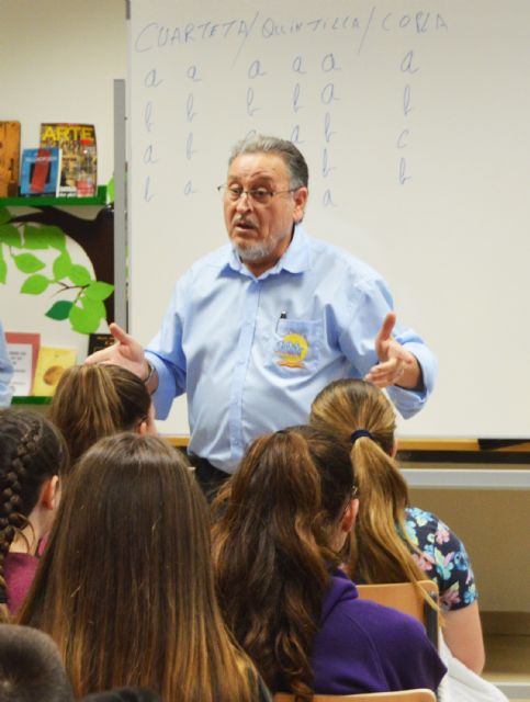 Los troveros de la asociación José María Marín acercan su arte al IES La Florida - 4, Foto 4