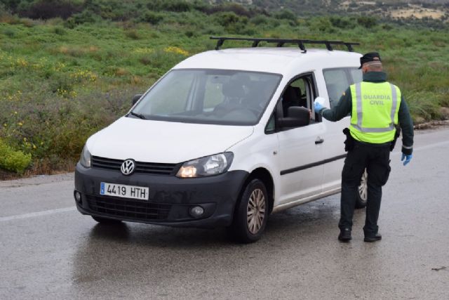 Vélez resalta la colaboración entre administraciones en el reparto de mascarillas a los trabajadores, desarrollado con absoluta normalidad y gran responsabilidad ciudadana - 2, Foto 2