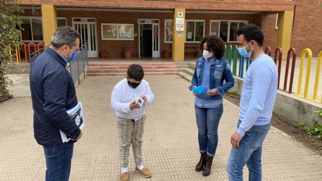 Dos escolares de Puerto Lumbreras, premiados en el concurso nacional de Aqualia, por plasmar en un cartel cómo consumir agua con responsabilidad - 2, Foto 2