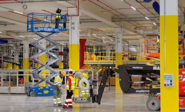 El nuevo centro logístico robotizado de Amazon en Murcia creará más de 1.200 empleos fijos en la región en los próximos tres años - 1, Foto 1