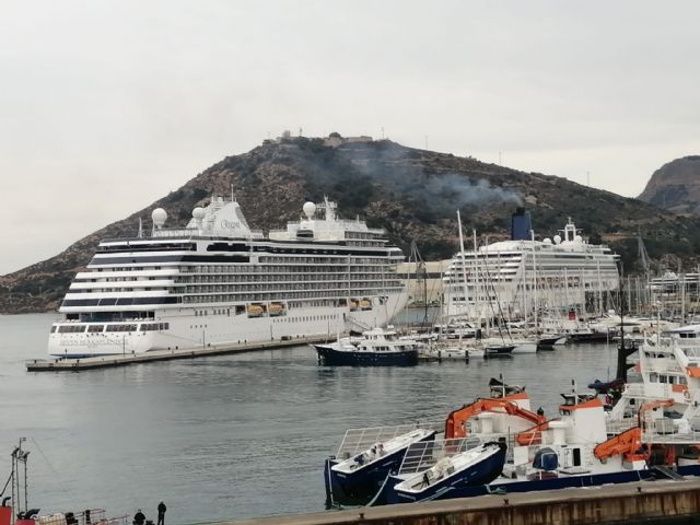 Los buques Aurora y Seven Seas Splendor protagonizan la doble escala de cruceros con más de 2.400 pasajeros - 2, Foto 2