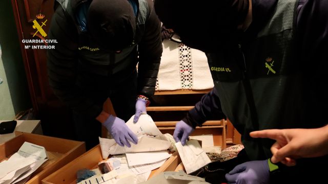 Desarticulada una organización que traficaba con inmigrantes marroquíes y los trasladaba desde Rumanía a España - 2, Foto 2