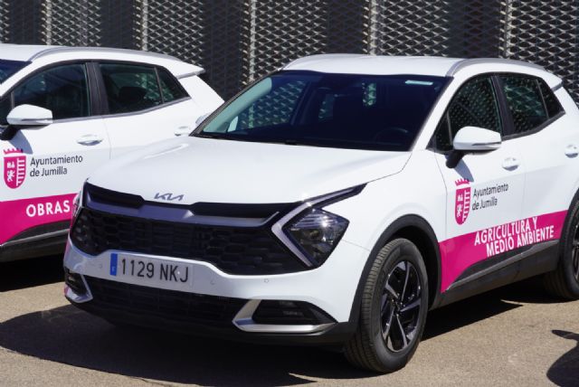 El Ayuntamiento de Jumilla renueva su parque móvil con 26 nuevos vehículos para mejorar los servicios municipales y reducir el gasto en reparaciones - 3, Foto 3