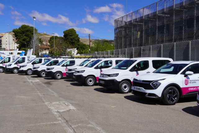 El Ayuntamiento de Jumilla renueva su parque móvil con 26 nuevos vehículos para mejorar los servicios municipales y reducir el gasto en reparaciones - 4, Foto 4
