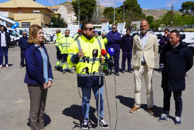 El Ayuntamiento de Jumilla renueva su parque móvil con 26 nuevos vehículos para mejorar los servicios municipales y reducir el gasto en reparaciones - 5, Foto 5