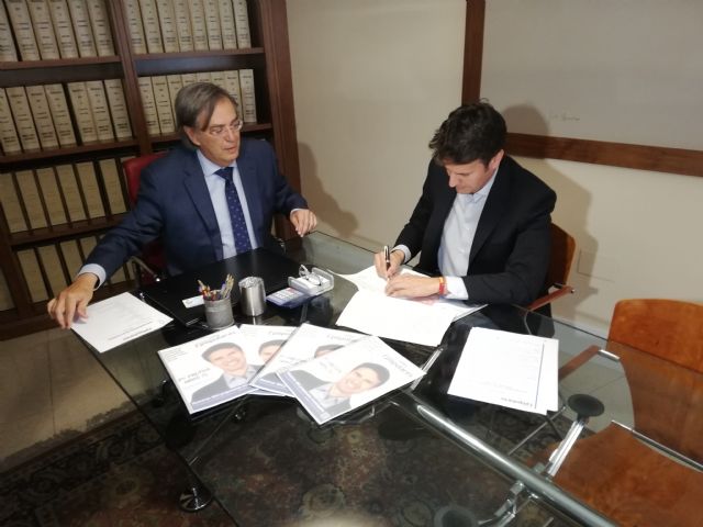 José Ángel Alfonso firma su compromiso con los molinenses ante notario - 1, Foto 1