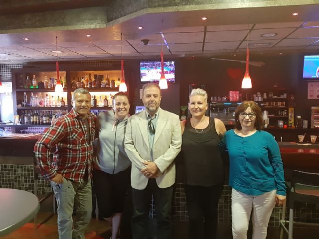 DEMOCRACIA PLURAL visita comercios de Ronda Sur - 1, Foto 1