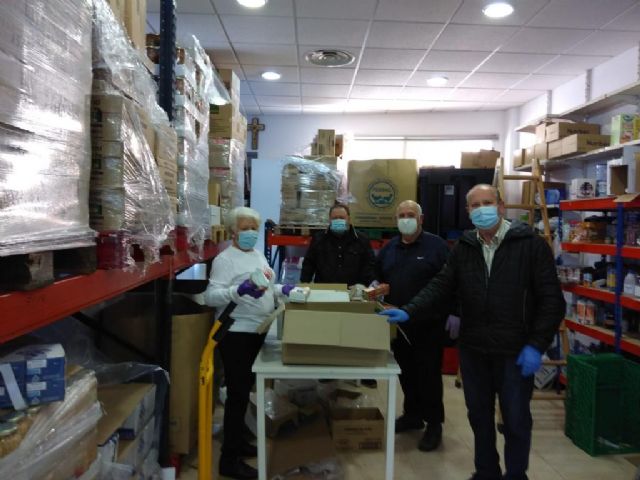 Los proyectos de la Cesta Solidaria de Cruz Roja y  Cáritas llegan a los más necesitados durante la crisis sanitaria - 1, Foto 1