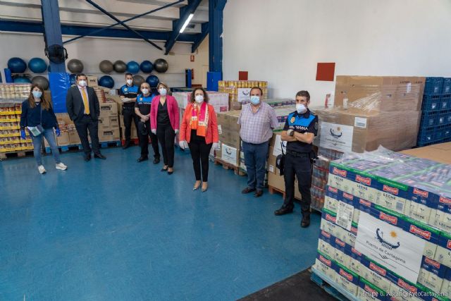 El Puerto entrega 7 toneladas de productos de primera necesidad al dispositivo municipal de emergencia social - 1, Foto 1