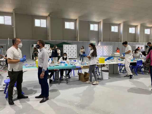 1700 personas reciben su segunda dosis de Pfizer y 500 de Janssen en Torre Pacheco - 1, Foto 1