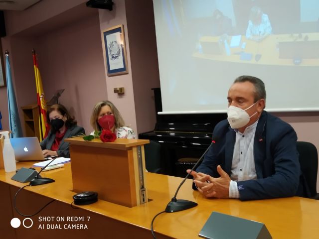 En el homenaje realizado a la catedrática de la Facultad de Letras, Carmen Gonzalez, intervienen destacados investigadores que han investigado la memoria histórica en diversos ámbitos temáticos - 1, Foto 1