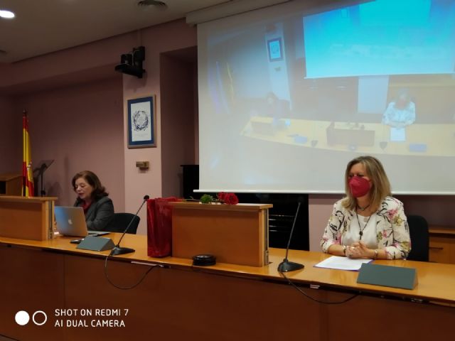 En el homenaje realizado a la catedrática de la Facultad de Letras, Carmen Gonzalez, intervienen destacados investigadores que han investigado la memoria histórica en diversos ámbitos temáticos - 3, Foto 3