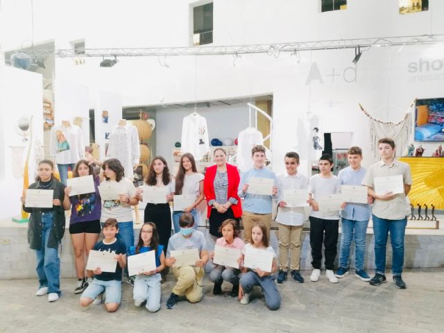 Más de 700 escolares de 14 municipios aprenden hábitos de consumo responsable a través del concurso nacional 'Consumópolis' - 1, Foto 1