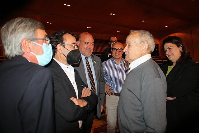 El Ayuntamiento cofinancia la grabación del documental Un pueblo por un sueño. Nuestro hospital comarcal - 1, Foto 1