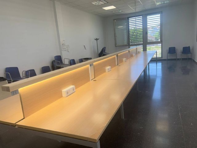 La Concejalía de Juventud de Molina de Segura reabre el aula principal de la sala municipal de estudio de La Alcayna tras finalizar las obras de acondicionamiento - 1, Foto 1